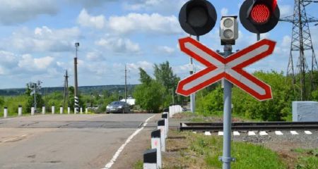 На Днепропетровщине с начала года шесть человек погибли на железнодорожных переездах