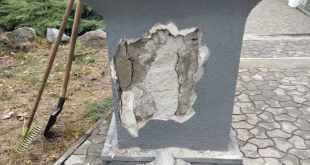 В популярном парке Кривого Рога хулиганы повредили балюстраду