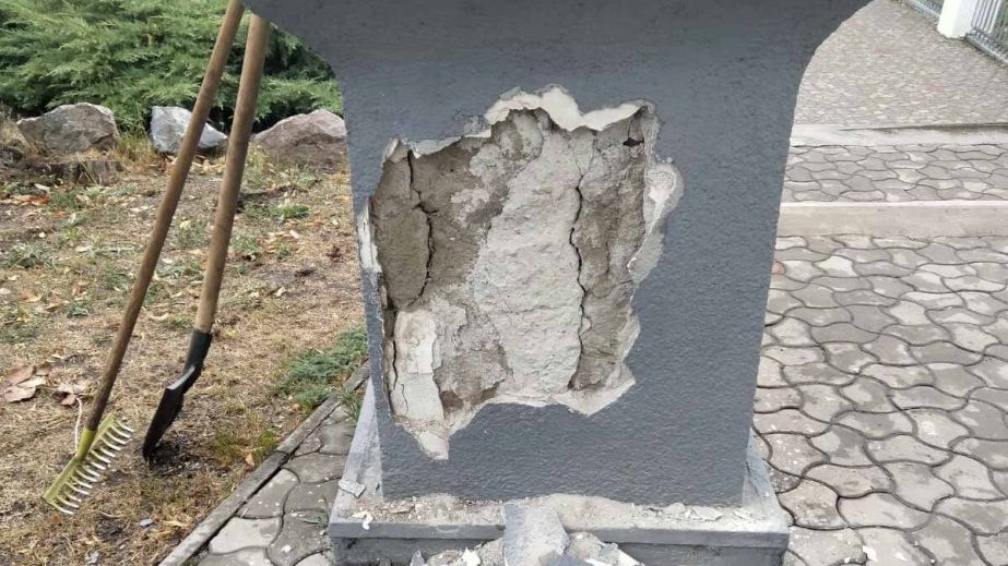 В популярном парке Кривого Рога хулиганы повредили балюстраду