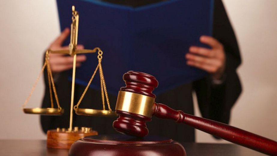 В Днепре будут судить трех поджигателей автомобиля военного ВСУ