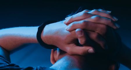 На Дніпропетровщині чоловік вимагав у жінки 100 тисяч гривень за нерозголошення приватної інформації (ВІДЕО)
