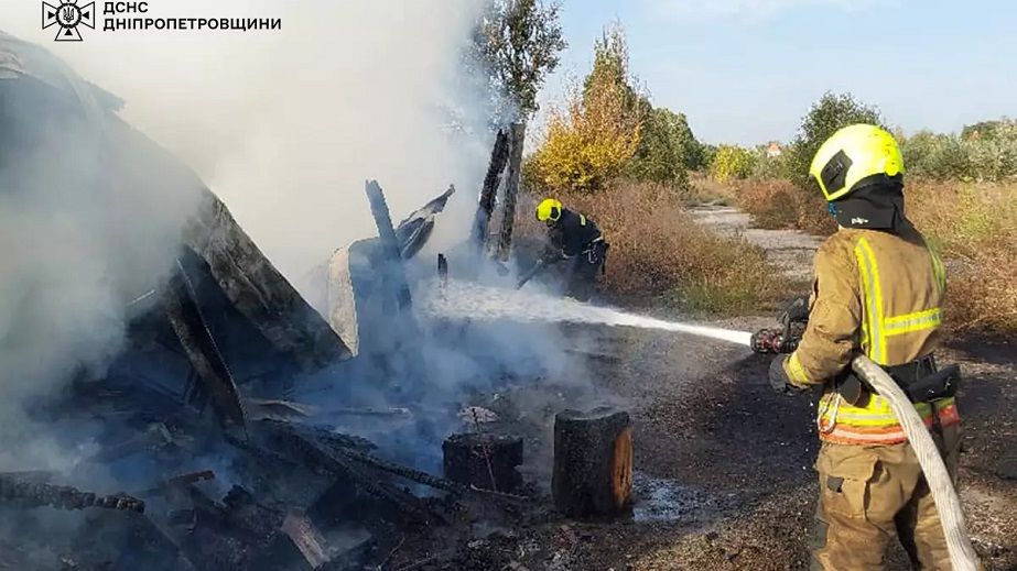 Под Днепром горел частный двор