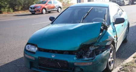 У Дніпрі на Набережній Заводській зіткнулися дві автівки (ФОТО)