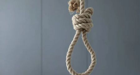 На одному з житлових масивів Дніпра у лісосмузі знайшли самогубця (ВІДЕО)