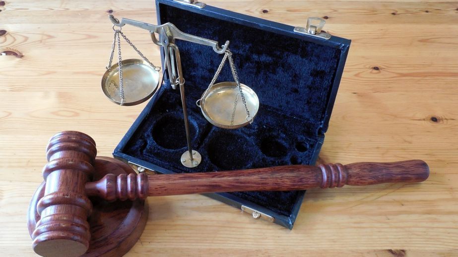 У Кривому Розі суд звільнив чиновницю від відповідальності через закінчення строку давності справи