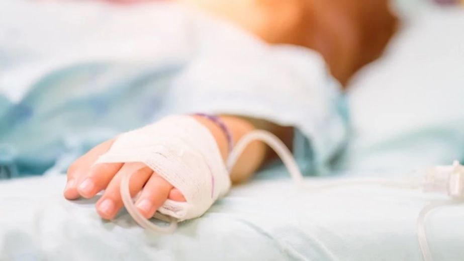 В Днепре борются за жизнь 11-летней девочки, которую возле школы сбил автомобиль
