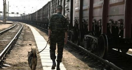 Чотирьох жителів Дніпропетровщини затримали під час крадіжки на залізничній станції