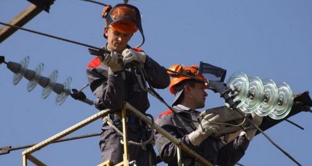 На Дніпропетровщині енергетики потрапили під обстріл під час ремонтних робіт