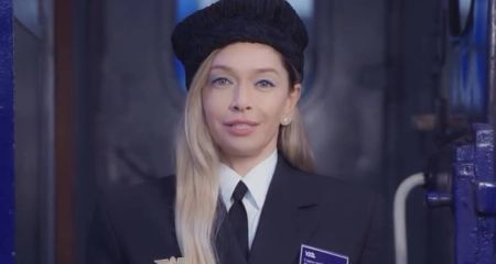 Уродженка Дніпропетровщини Брежнєва знялася у ролику "Укрзалізниці" та нарвалася на хейт (ВІДЕО)
