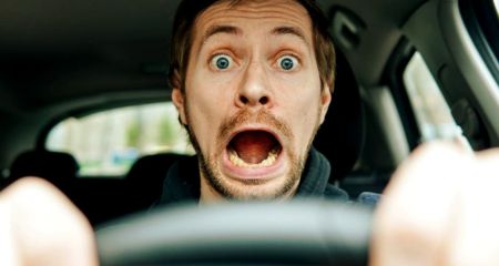 Купил удостоверение в интернете: патрульные обнаружили у участника аварии в Днепре поддельный документ
