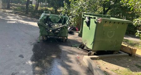 У центрі Дніпра на смітнику знайшли портрет Путіна (ВІДЕО)