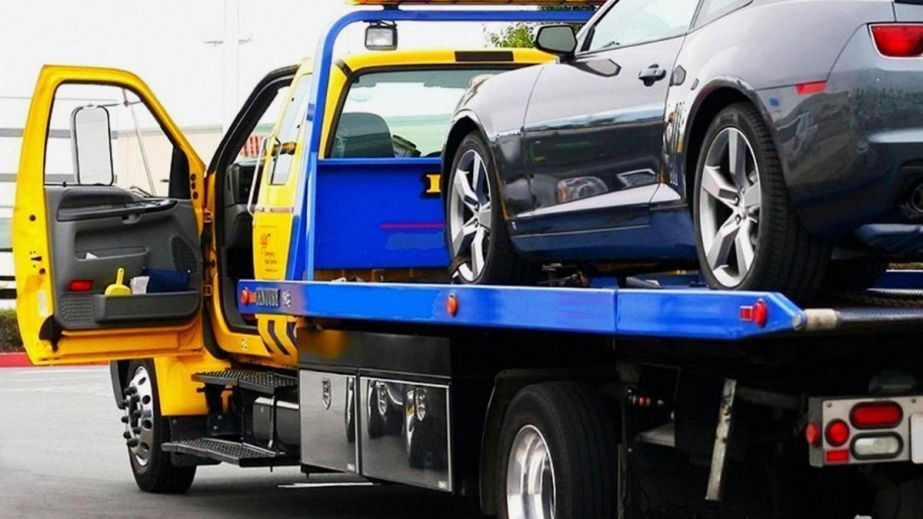 ТОП-5 автохамів тижня: у Дніпрі евакуювали понад 80 автівок за неправильне паркування (ФОТО)