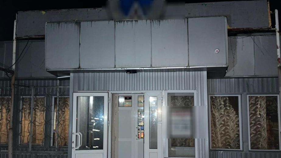 Вночі у Павлограді невідомий застрелив жінку у магазині
