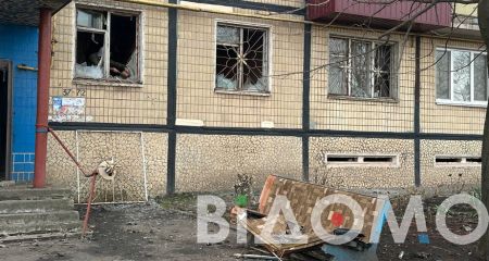 Ракетный удар по Кривому Рогу: выбитые окна, разбиты витрины и автомобили (ФОТО, ВИДЕО)