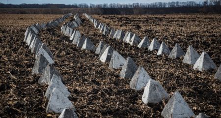 Будівництво фортифікацій на Дніпропетровщині: Кабмін заборонив громадам допомагати одна одній
