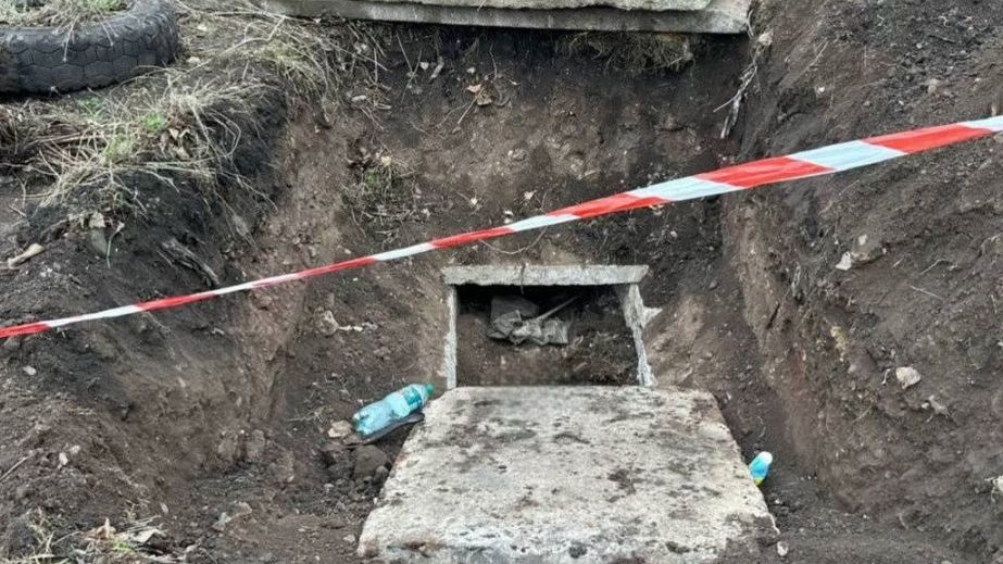 У Кривому Розі в ямі "Теплоцентралі" виявили тіло, яке там могло пролежати кілька років (ФОТО)