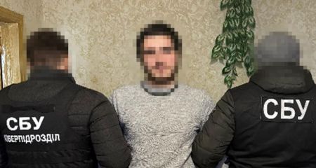 Намагалися створити "повстанський рух" на Дніпропетровщині: СБУ викрила проросійську мережу (ФОТО)