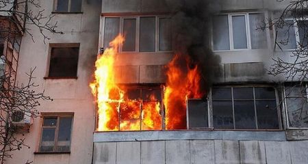Житель Дніпра вже всьоме підпалює власну квартиру
