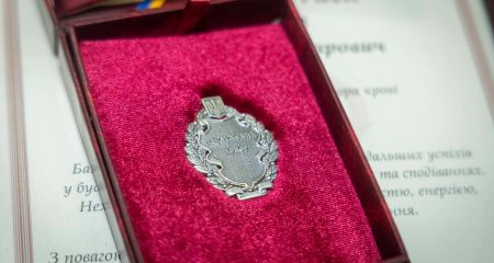 У Дніпрі нагородили почесних та заслужених донорів крові