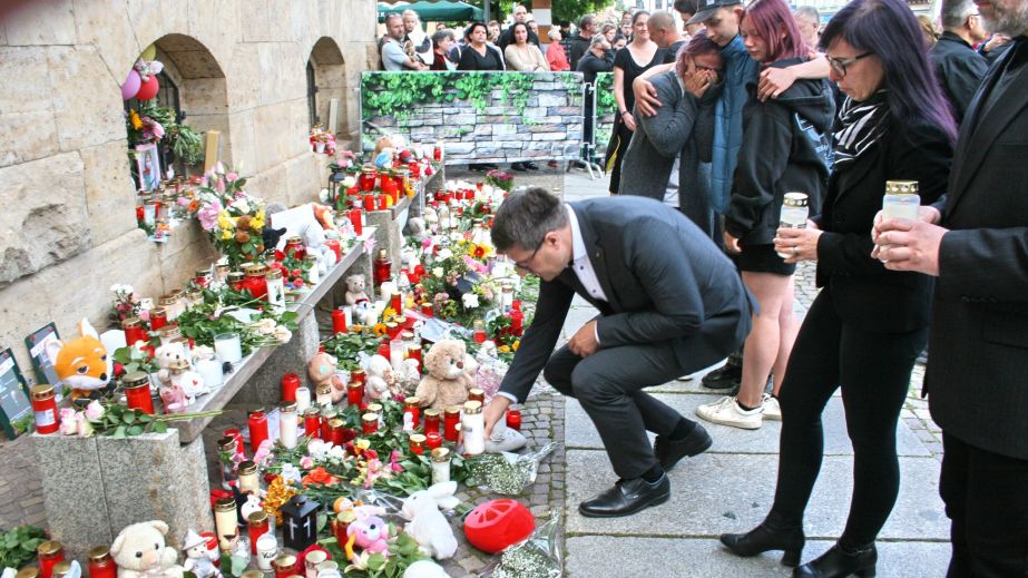 У Німеччині попрощались з убитою маленькою Валерією з Дніпропетровщини (ФОТО)