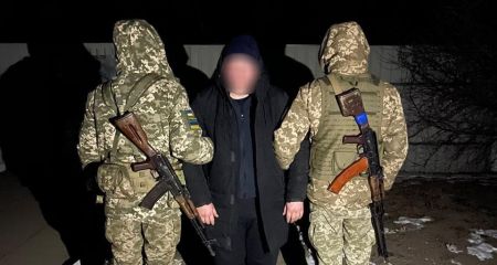 Наткнулся на мины, встретил волков: житель Днепропетровщины несколько суток бродил по лесам, пытаясь сбежать за границу