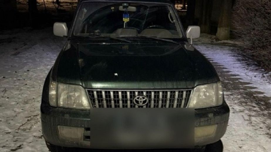 В Павлограде школьника отправили под домашний арест за поджог автомобиля ВСУ
