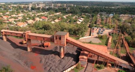 Промисловий гігант Коломойського і Ахметова у Кривому Розі відправив більшість працівників у простій