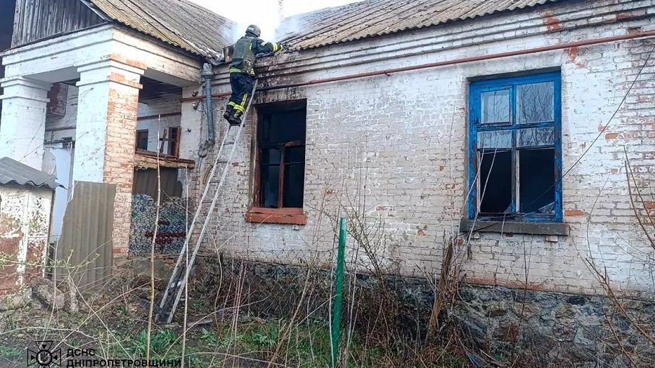 У Нікополі чоловік згорів у власному будинку