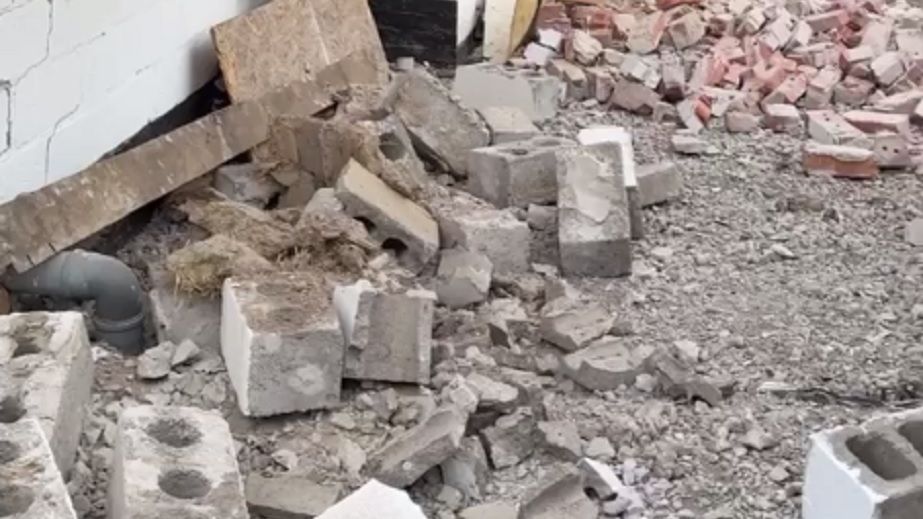 Постраждали три жінки: у Дніпрі через вибух газу зруйнувався будинок (ВІДЕО)