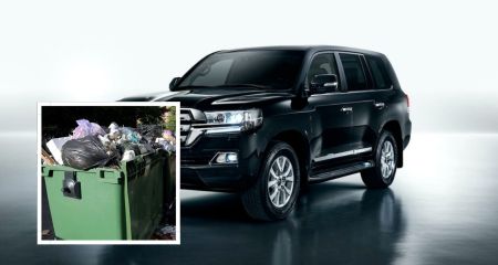 У Дніпрі водій Toyota протаранив сміттєві баки (ВІДЕО)