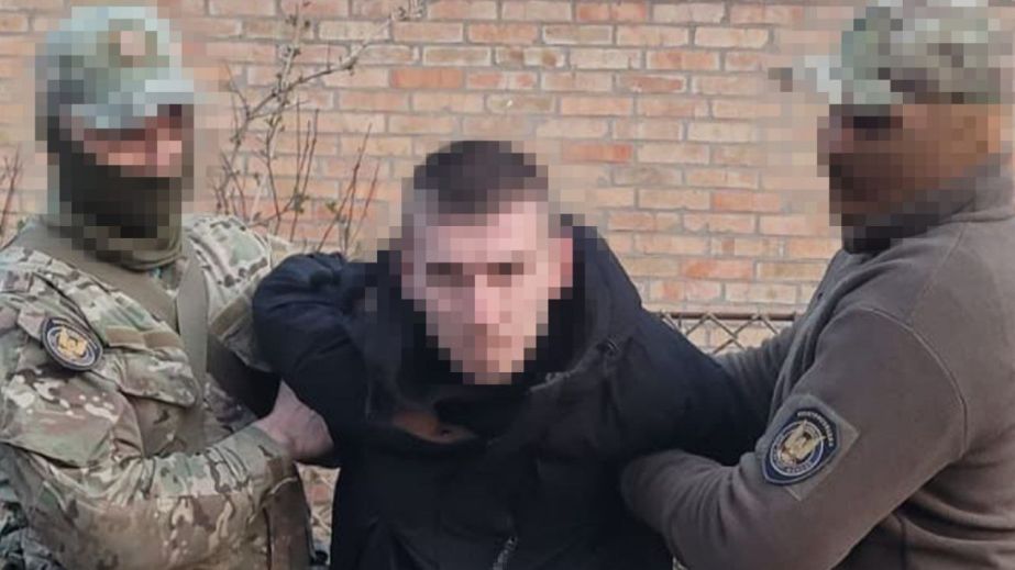 Готували теракти на Дніпропетровщині: СБУ затримала двох агентів, які працювали на ворога (ФОТО)