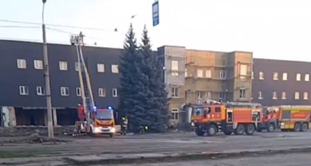 У Дніпрі сталася пожежа у палаці "Шинник" (ВІДЕО)