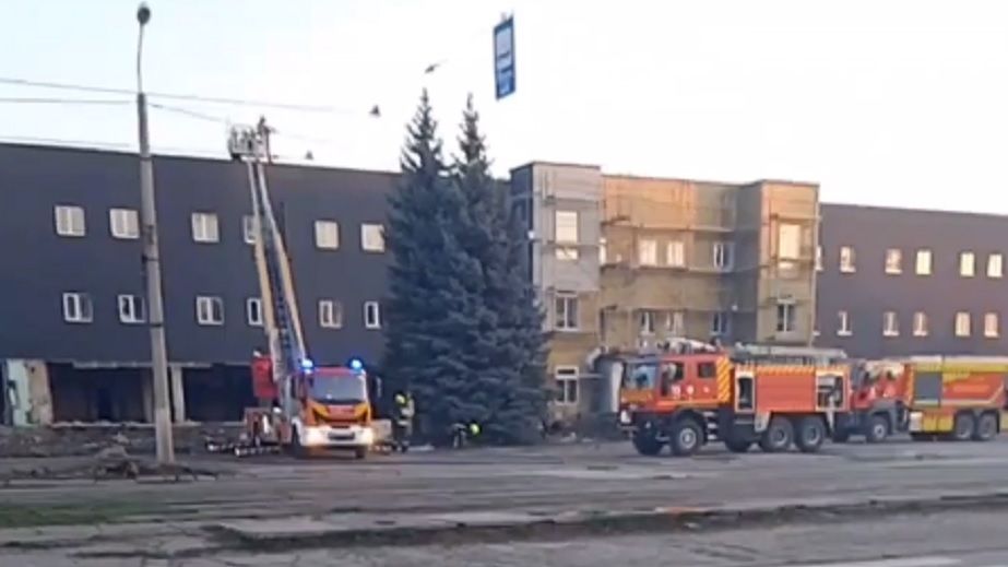У Дніпрі сталася пожежа у палаці "Шинник" (ВІДЕО)