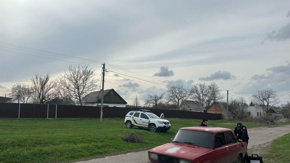 Вирішили не платити за замовлення: у Самарі підлітки розпилили балончик в обличчя кур'єру