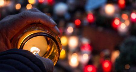 На Нікопольщині обмежили проведення масових поминальних заходів на кладовищах
