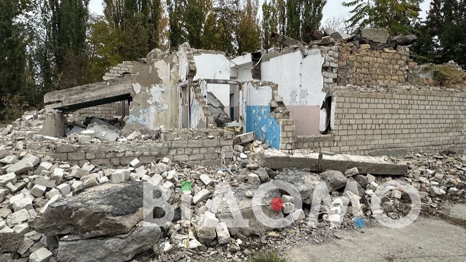 Как выглядит безлюдная и разрушенная россиянами Новопавловка на Днепропетровщине (ВИДЕО)