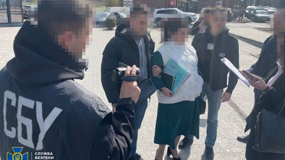 У Дніпрі затримали трьох керівників лікарень за встановлення фейкових діагнозів