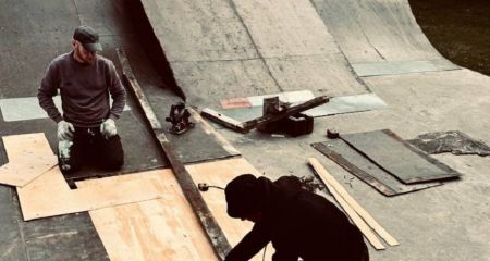 В скейт-парке Каменского образовались большие дыры в покрытии (ВИДЕО)