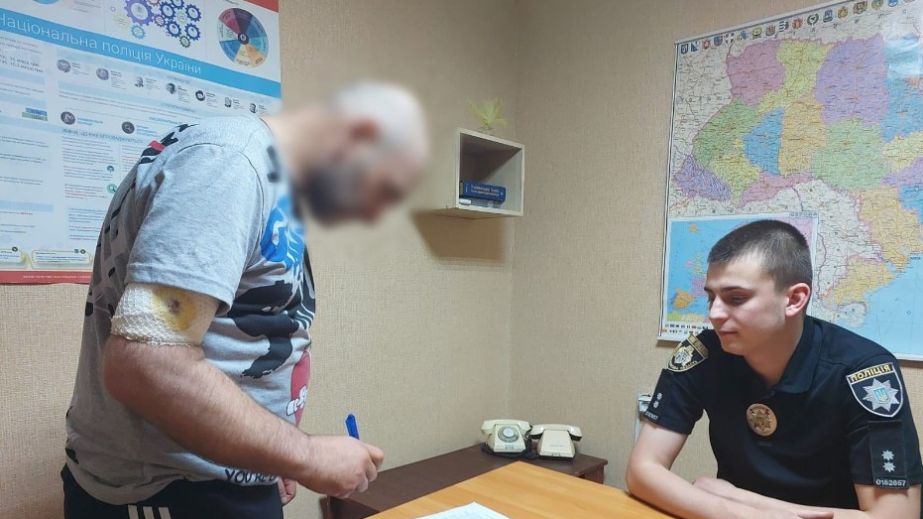 В Каменском мужчина украл у военного более 200 тысяч гривен
