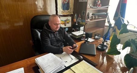 Скандал із виритими могилами: у місті на Дніпропетровщині мер програв суд депутаті