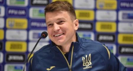 Бывший капитан "Днепра" Ротань рассказал о ситуации с продолжением тренерской карьеры
