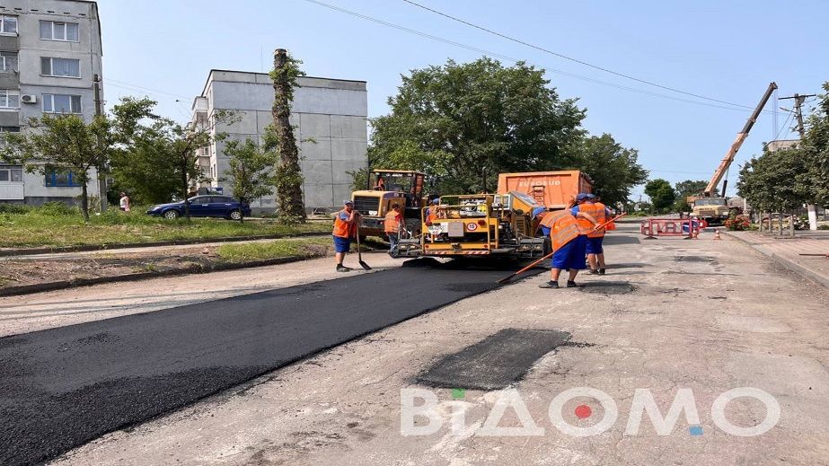 В Павлограде за 3 миллиона ремонтируют дорогу на улице Озерной (ФОТО, ВИДЕО)