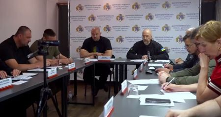 Тарифы, безопасность и поддержка прифронтовых общин: Премьер-министр Украины провел совещание на Днепропетровщине