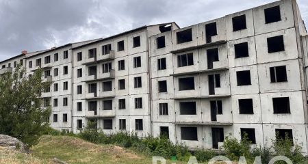 У місті на Дніпропетровщині понад 10 років не можуть знайти нових власників для недобудов (ФОТО, ВІДЕО)