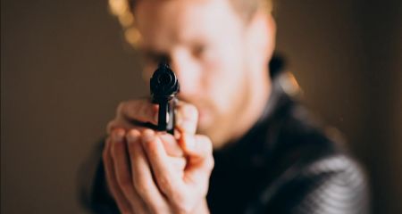 У центрі Дніпра сталася стрілянина через місце у таксі перед комендантською годиною