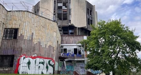 Від "Маяка" до аптеки Пріцкера: як і чому у Дніпрі руйнуються історичні будівлі