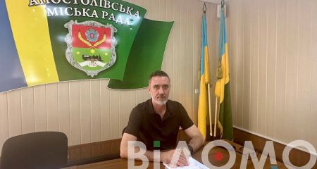 Мер Апостолового Оса повернувся у своє крісло після відсторонення від посади