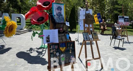 На Дніпропетровщині вшанували пам'ять загиблих військовополонених незвичайною акцією (ФОТО, ВІДЕО)