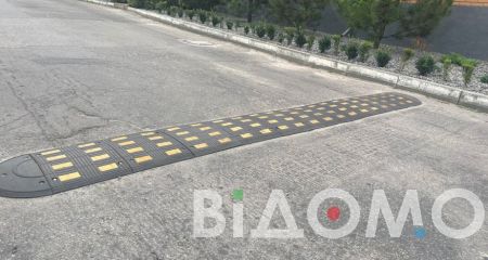 В Днепре потратят миллион из бюджета на ремонт "лежачих полицейских"