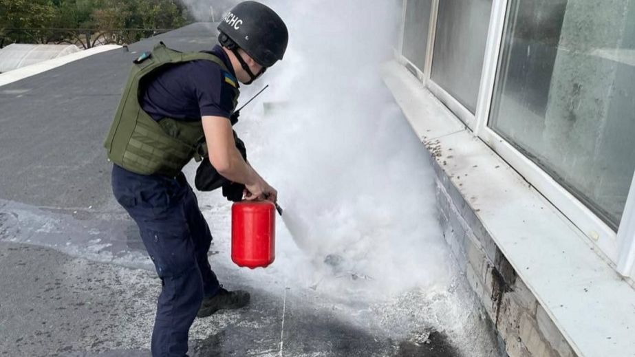 У ніч на 4 серпня росіяни обстріляли Нікополь: серйозно поранене немовля